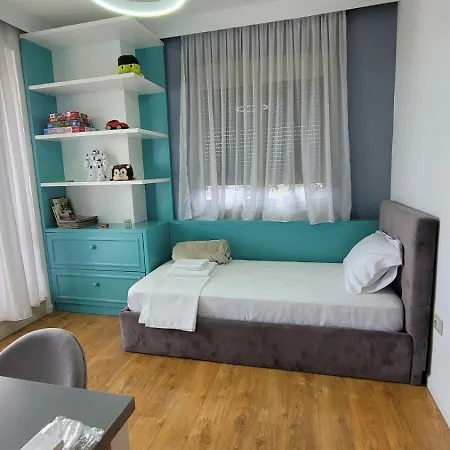 Bazaar's Eye Free Parking Spacious Tarrace Apartment