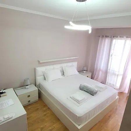 Bazaar's Eye Free Parking Spacious Tarrace Apartment