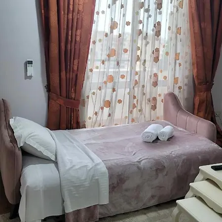 Bazaar's Eye Free Parking Spacious Tarrace Apartment Tirana